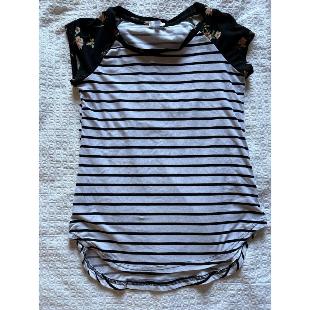 Orange Kiss Women’s Medium Short Sleeve Black And White Stripe Floral Sleeve